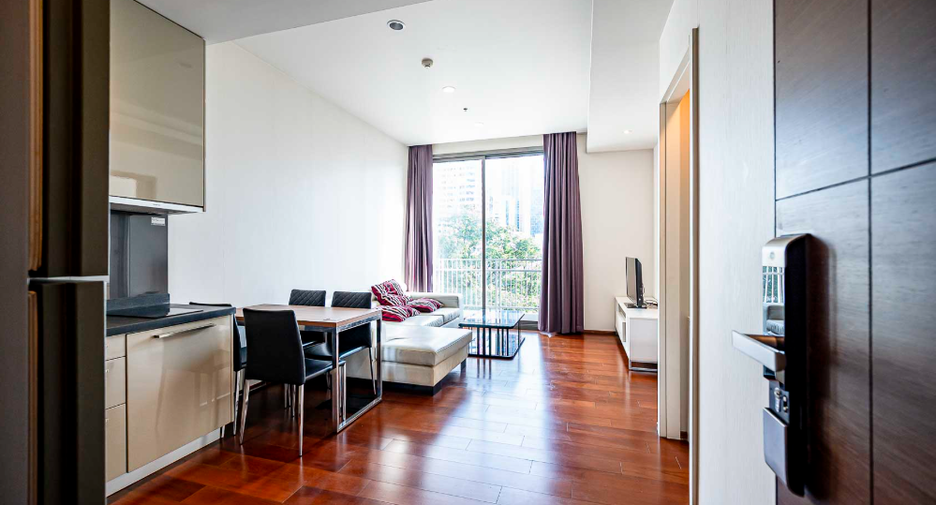 For sale 1 bed condo in Watthana, Bangkok
