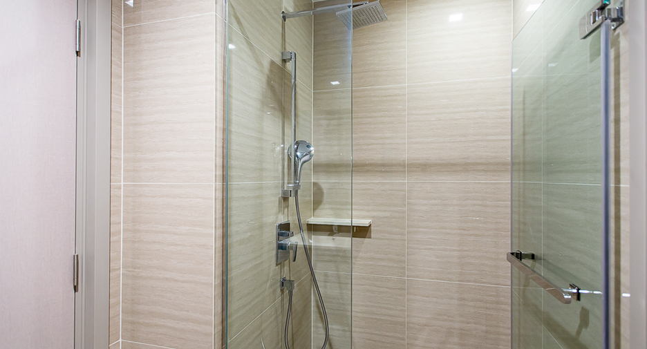 For sale 1 bed condo in Huai Khwang, Bangkok