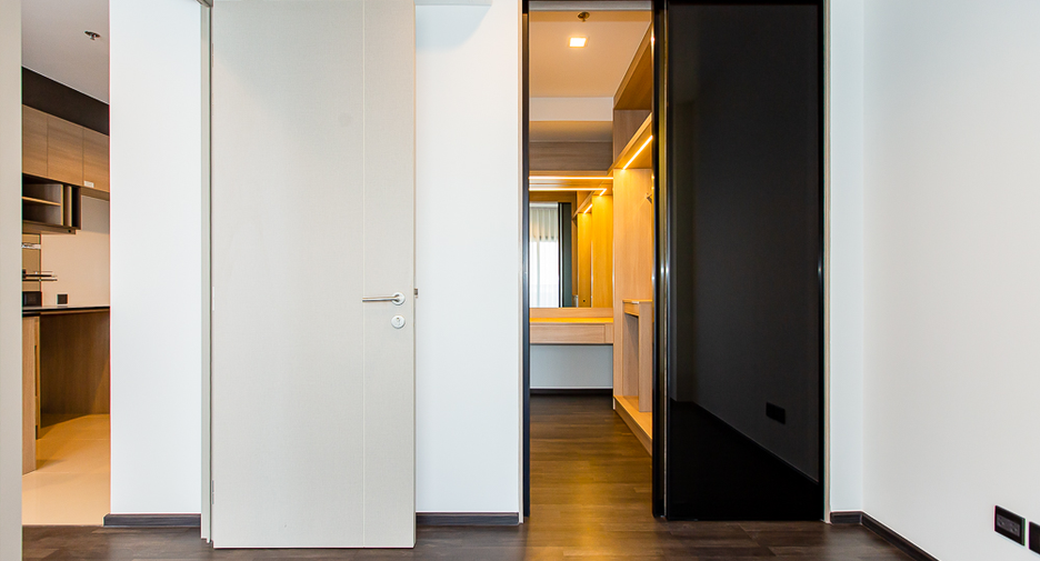 For sale 1 bed condo in Huai Khwang, Bangkok