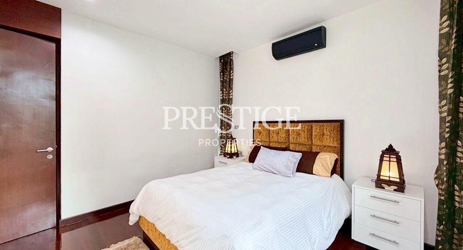 For sale 4 bedrooms house in Sattahip, Chonburi