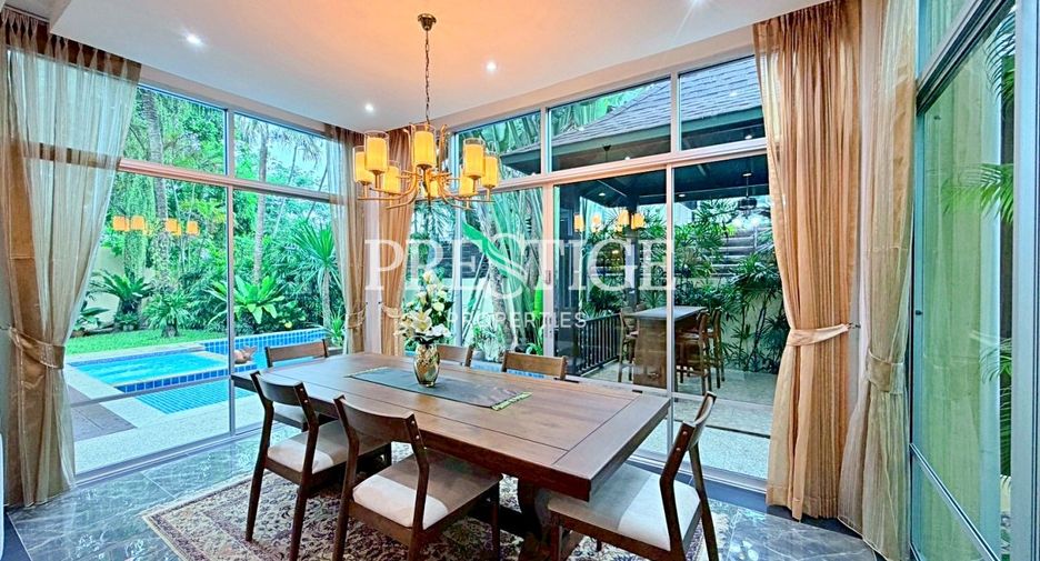 For sale 4 bedrooms house in Sattahip, Chonburi