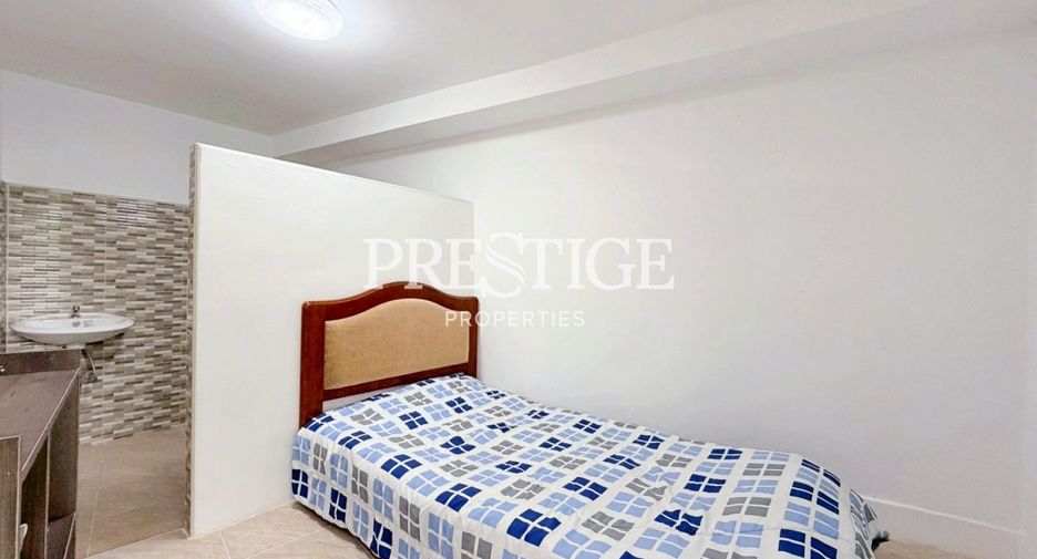 For sale 4 bedrooms house in Sattahip, Chonburi