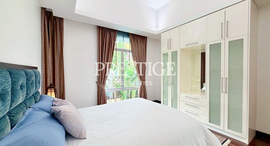 For sale 4 bedrooms house in Sattahip, Chonburi