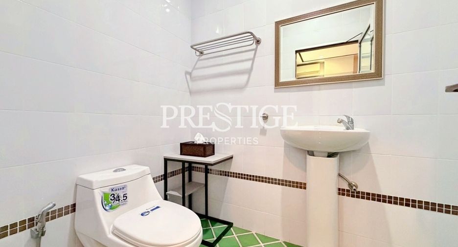 For sale 4 bedrooms house in Sattahip, Chonburi