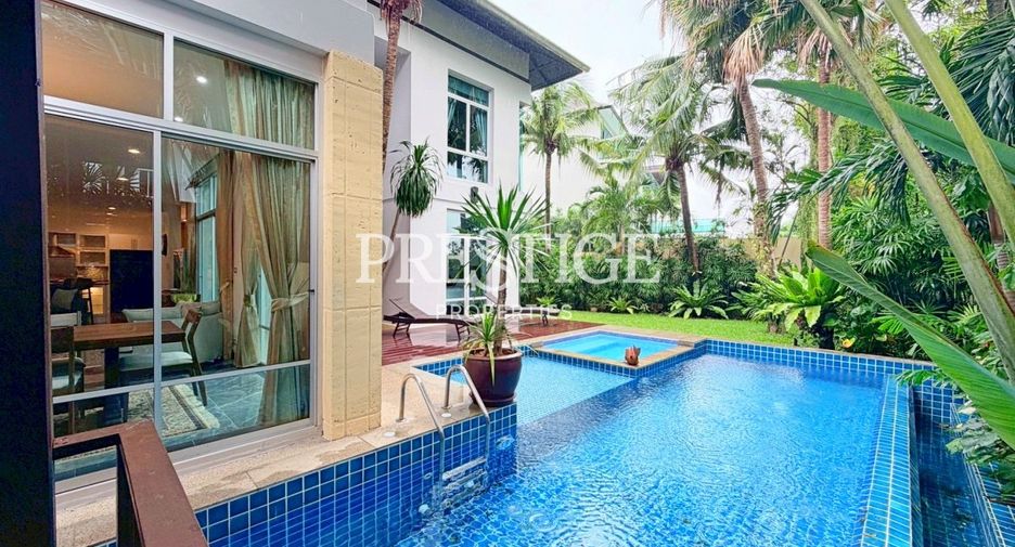 For sale 4 bedrooms house in Sattahip, Chonburi