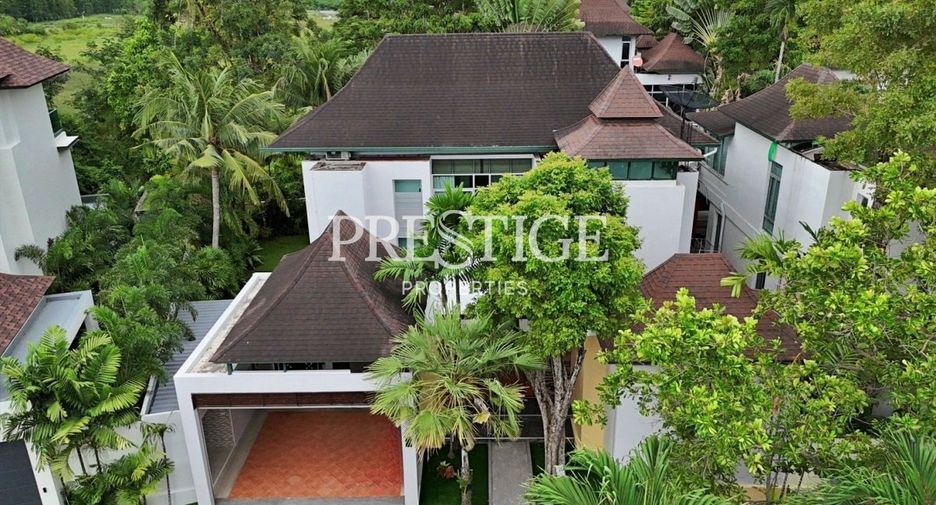 For sale 4 bedrooms house in Sattahip, Chonburi