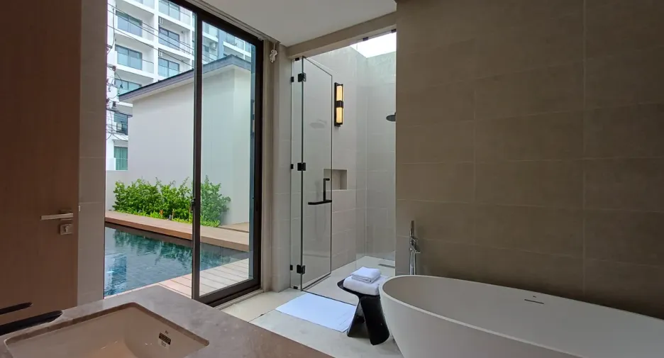 For rent and for sale 10 bedrooms house in Bang Lamung, Chonburi