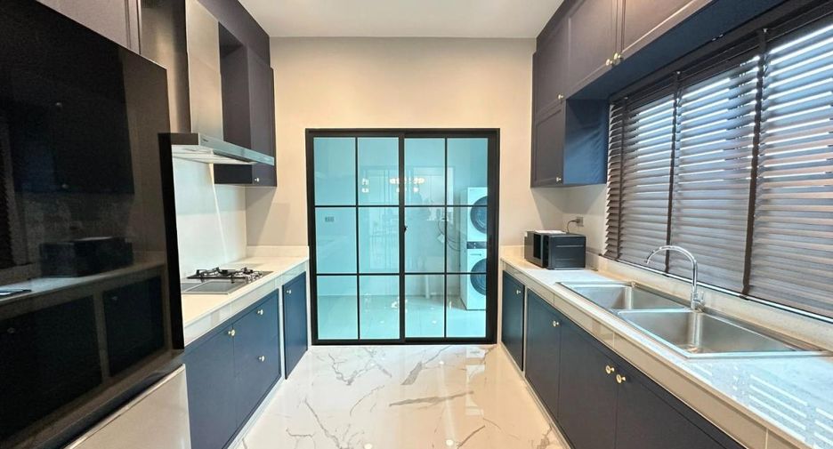 For rent 4 bedrooms house in Bang Phli, Samut Prakan