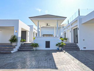 For sale 5 bedrooms villa in Bang Lamung, Chonburi