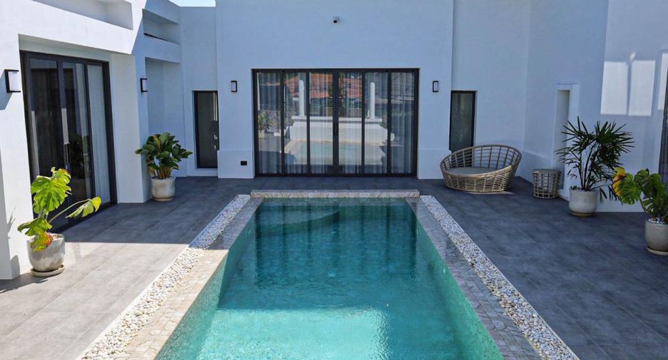 For sale 5 bedrooms villa in Bang Lamung, Chonburi