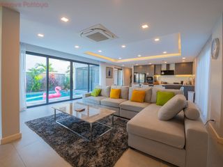 For sale 4 bedrooms house in Bang Lamung, Chonburi