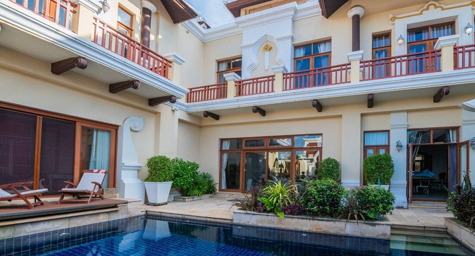 For sale 4 bedrooms house in Sattahip, Chonburi