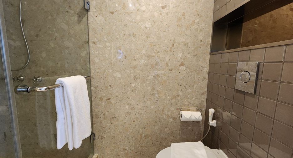 Condo en alquiler de 1 habitaciones en Khlong Toei, Bangkok