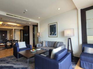 Condo en alquiler de 3 habitaciones en Khlong Toei, Bangkok