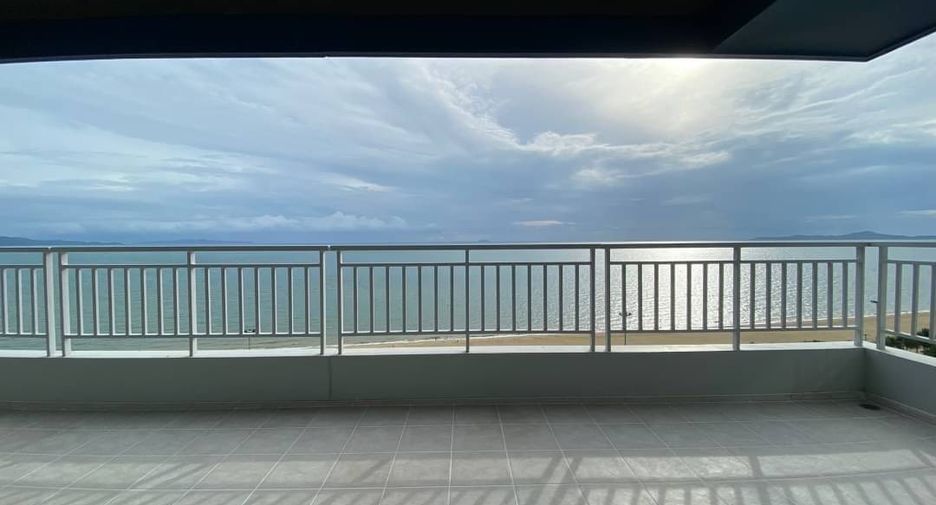 For sale 3 bedrooms condo in Bang Lamung, Chonburi