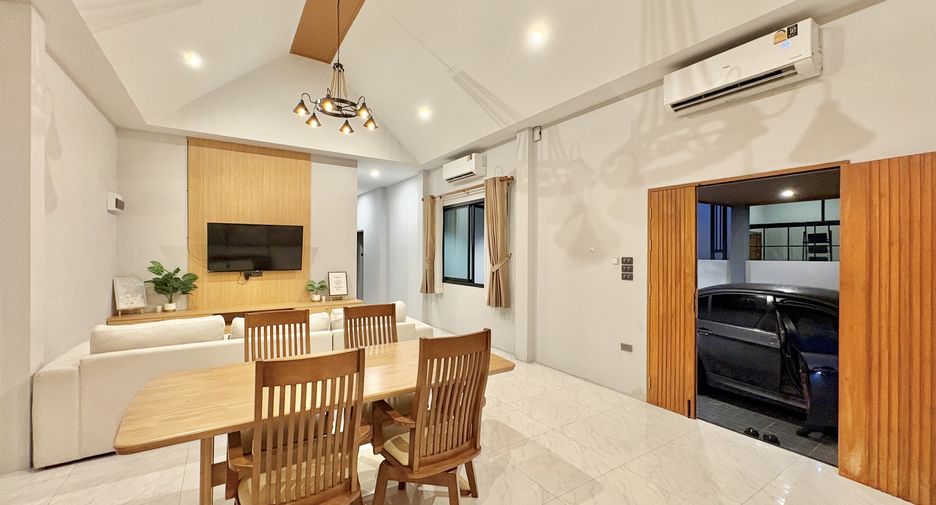 Haus zur Miete mit 3 Zimmer in Bang Lamung, Chonburi
