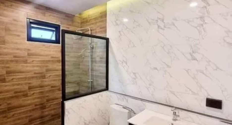 Haus zur Miete mit 3 Zimmer in Bang Lamung, Chonburi