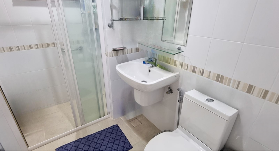 Casa en alquiler de 3 habitaciones en Bang Lamung, Chonburi