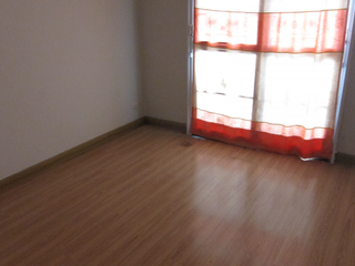 Casa adosada en venta de 3 habitaciones en Pluak Daeng, Rayong