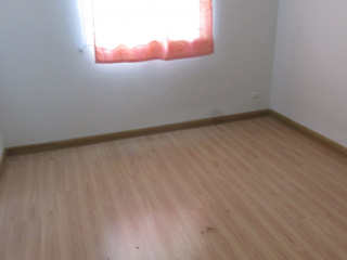 Casa adosada en venta de 3 habitaciones en Pluak Daeng, Rayong