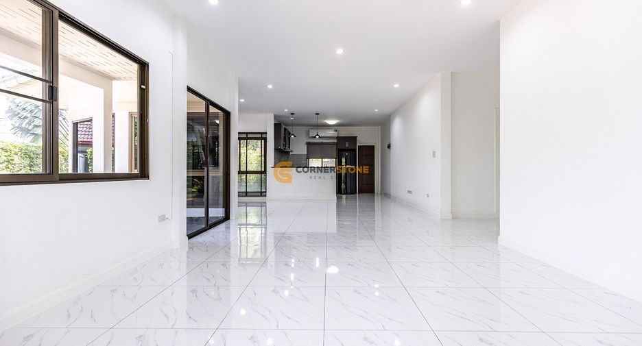 For sale 3 bedrooms house in East Pattaya, Pattaya