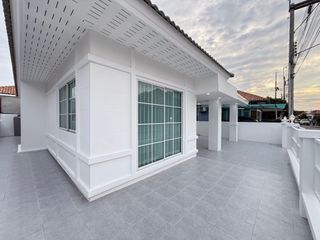 À vendre 2 chambres maison à Bang Lamung, Chonburi