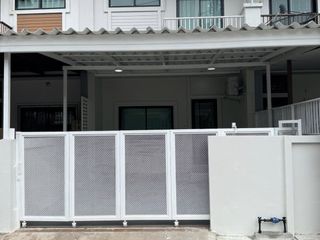For sale 2 bedrooms townhouse in Bang Lamung, Chonburi