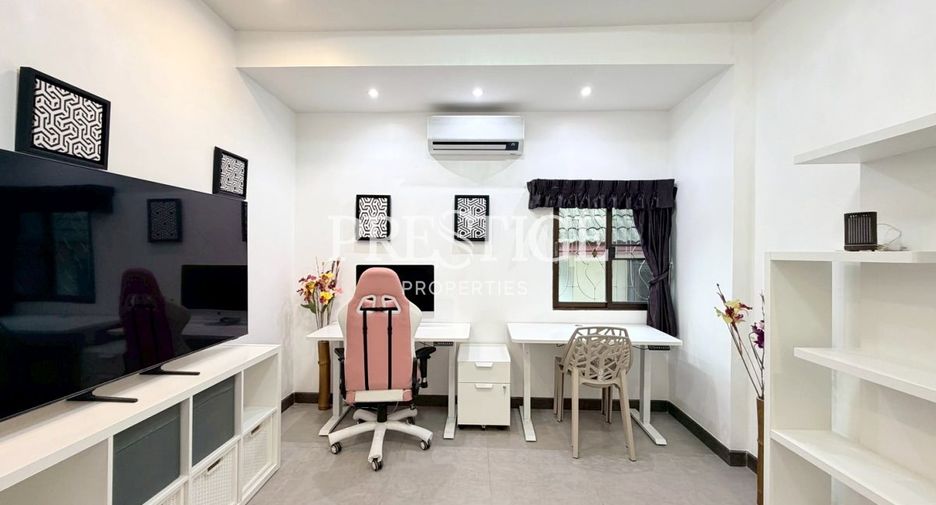 For sale 3 bedrooms house in East Pattaya, Pattaya