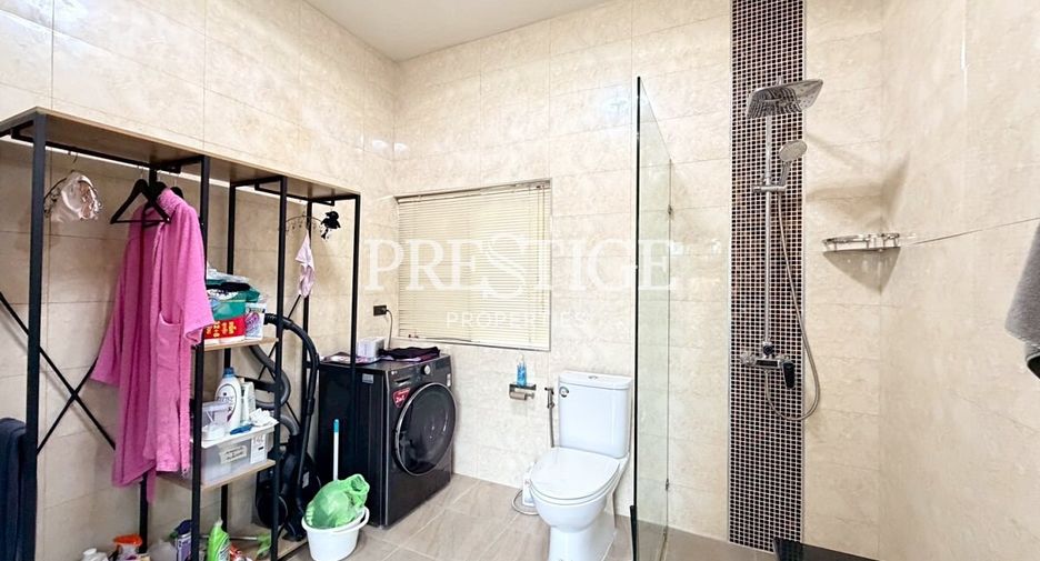 For sale 3 bedrooms house in East Pattaya, Pattaya