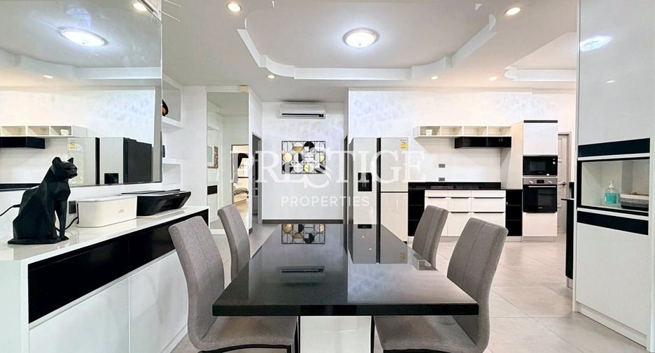 For sale 3 bedrooms house in East Pattaya, Pattaya