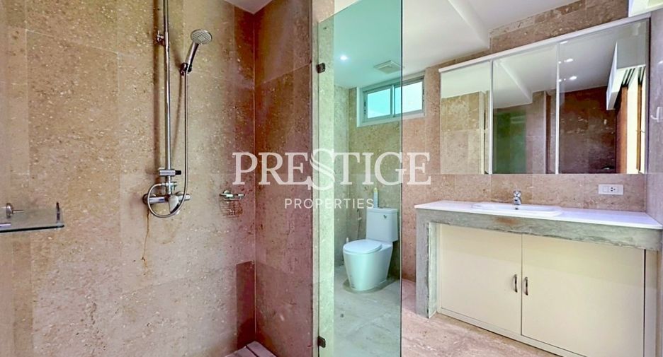 For sale 3 bedrooms condo in Bang Lamung, Chonburi
