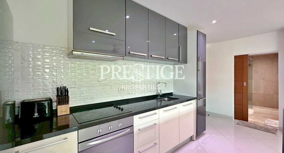 For sale 3 bedrooms condo in Bang Lamung, Chonburi