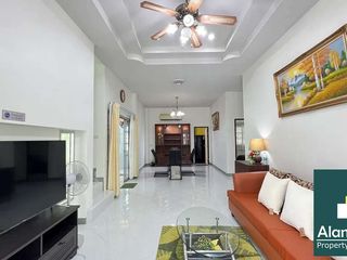 À louer 3 chambres maison à Bang Lamung, Chonburi