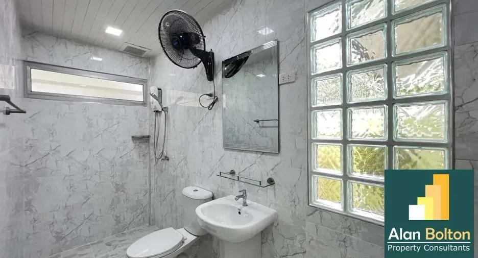 For rent 3 bedrooms house in Bang Lamung, Chonburi