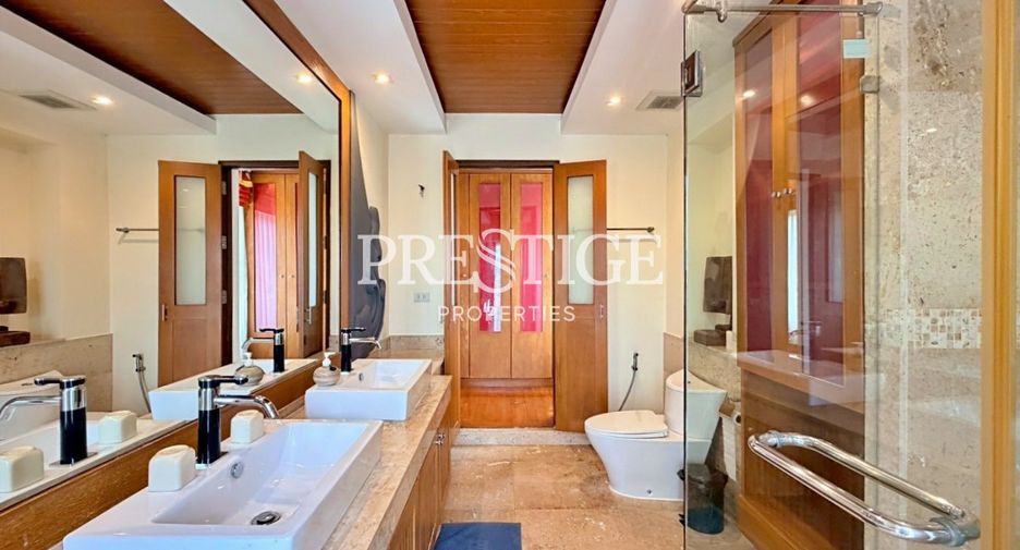 For sale and for rent 5 bedrooms house in East Pattaya, Pattaya