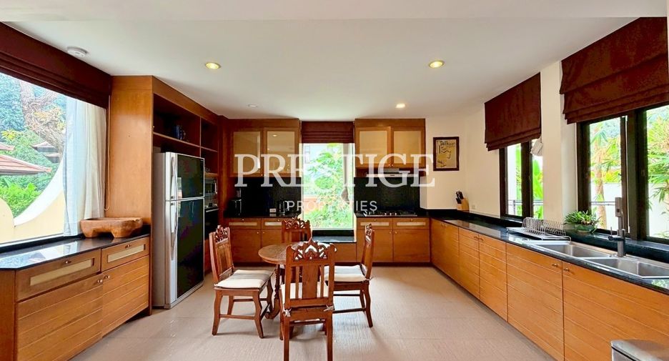 For sale and for rent 5 bedrooms house in East Pattaya, Pattaya