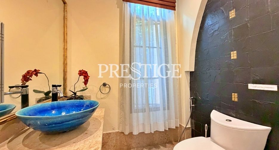 For sale and for rent 5 bedrooms house in East Pattaya, Pattaya