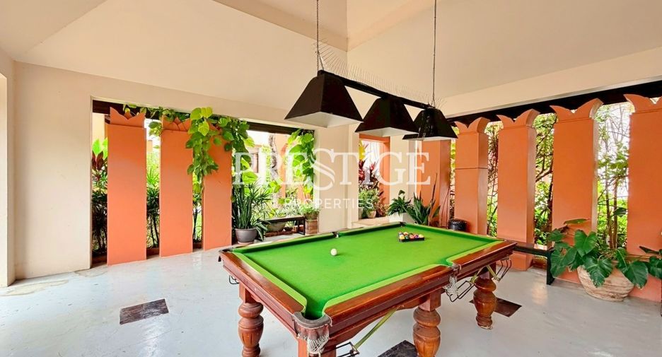 For sale and for rent 5 bedrooms house in East Pattaya, Pattaya