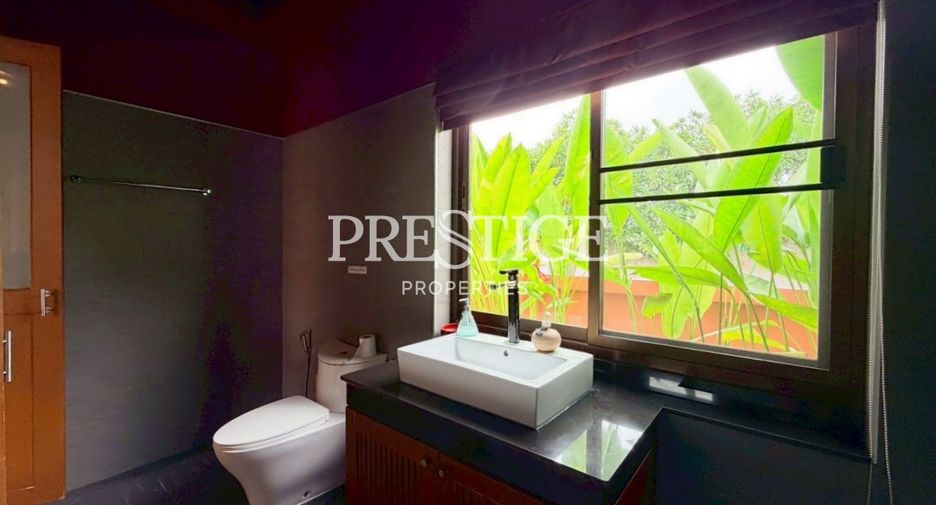 For sale and for rent 5 bedrooms house in East Pattaya, Pattaya