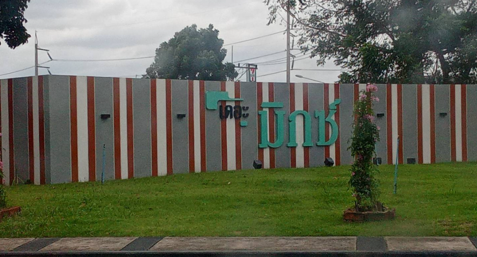 For sale 3 bedrooms townhouse in Pluak Daeng, Rayong