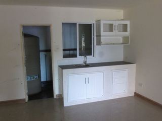 À vendre 3 chambres maison de ville à Pluak Daeng, Rayong
