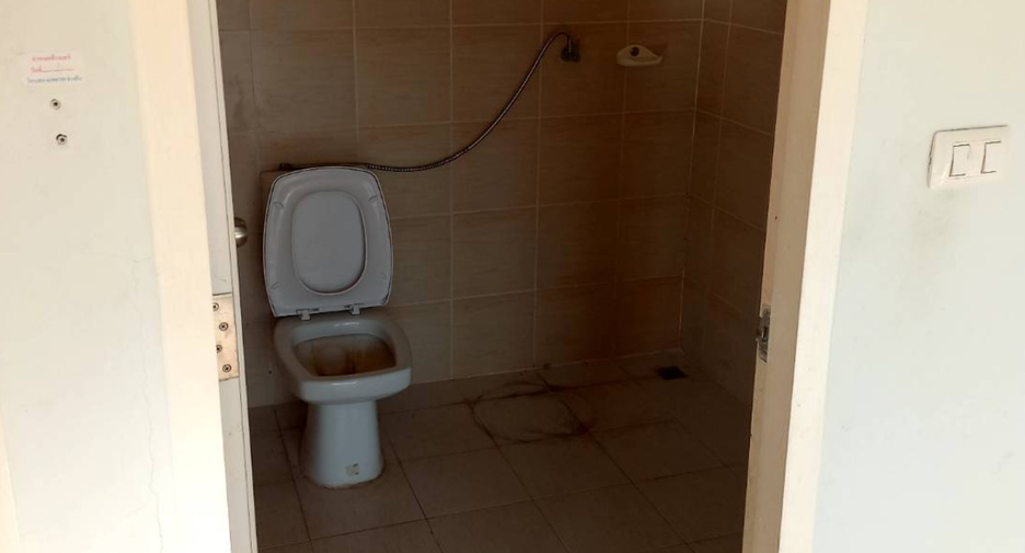 For sale 3 bedrooms townhouse in Pluak Daeng, Rayong