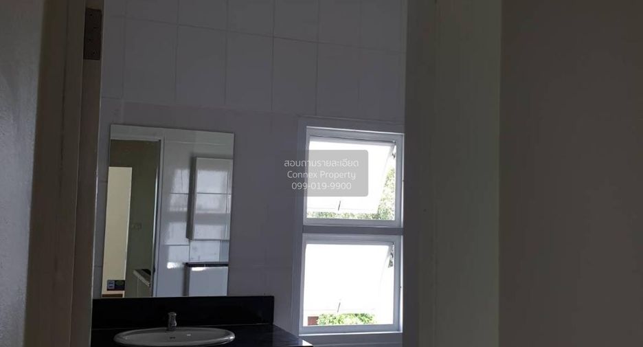 Reihenhaus zum Kauf mit 3 Zimmer in Lat Phrao, Bangkok