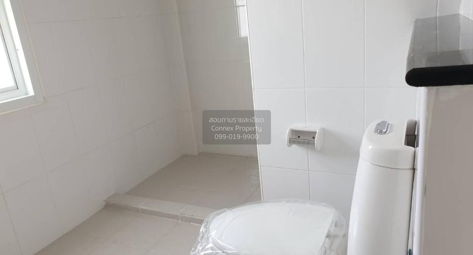 Reihenhaus zum Kauf mit 3 Zimmer in Lat Phrao, Bangkok