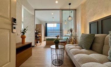 À vendre 1 chambre condo à Khan Na Yao, Bangkok