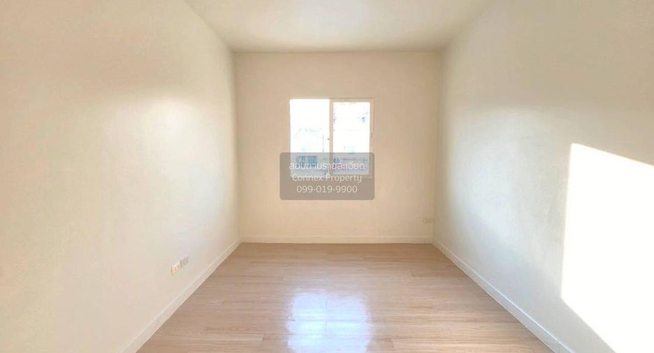 For sale 3 bedrooms townhouse in Bang Phli, Samut Prakan