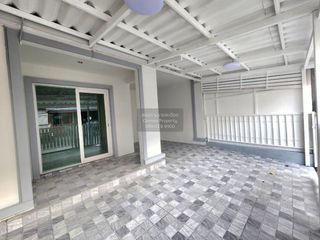 For sale 3 bedrooms townhouse in Bang Phli, Samut Prakan