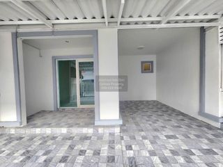 For sale 3 bedrooms townhouse in Bang Phli, Samut Prakan