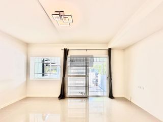 For sale 2 bedrooms townhouse in Bang Bo, Samut Prakan