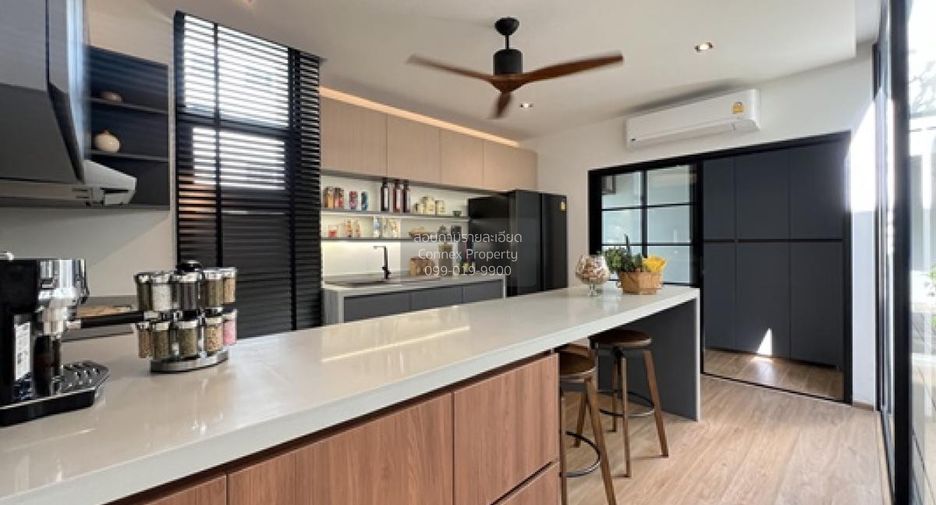 Casa adosada en venta de 2 habitaciones en Mueang Samut Prakan, Samut Prakan